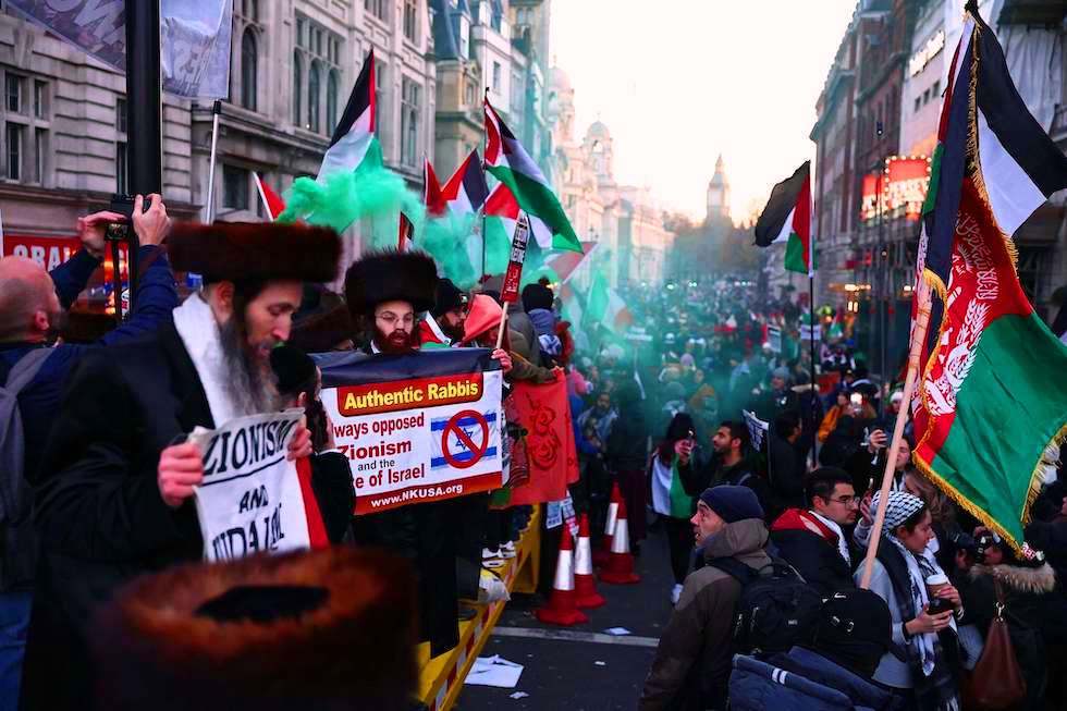 مشارکت ده ها هزار نفر در راهپیمایی حامی فلسطین در لندن  
