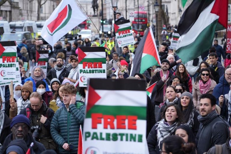 تظاهرة حاشدة في بريطانيا للمطالبة بوقف العدوان على غزة