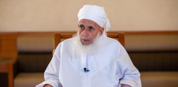 مفتي عمان: أين الأخوة الإسلامية والنخوة العربية؟!