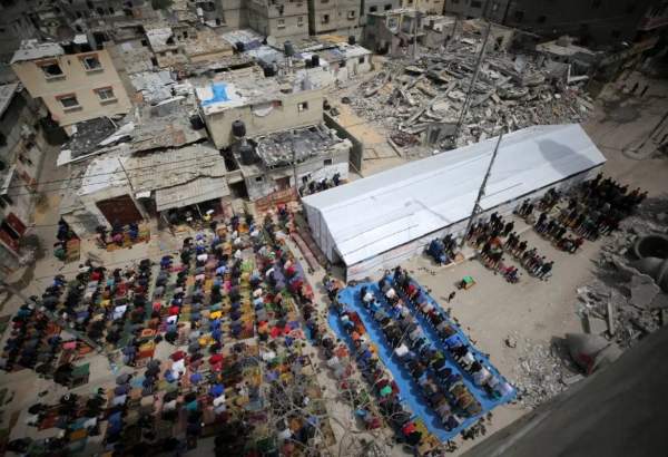 Resilience amid ruins: Call to prayer continues in Gaza