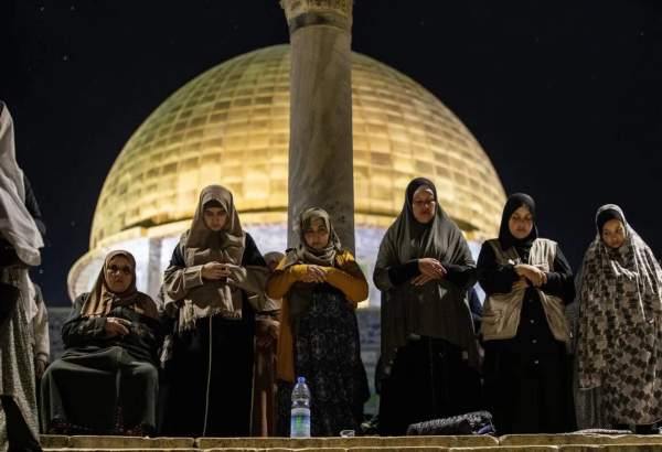 Over 60,000 Muslim Palestinians perform Eid prayers in Jerusalem