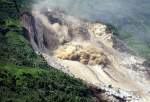 Au moins 18 morts dans des glissements de terrain en Indonésie