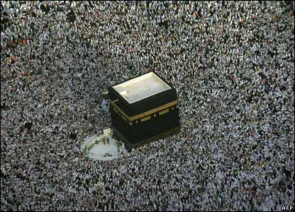 Iran to increase Hajj quota for school students