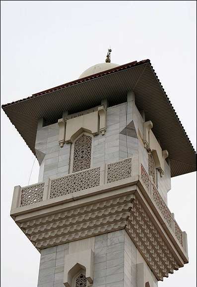 Madrid Mosque, an architecture inspired by Alhambra Palace