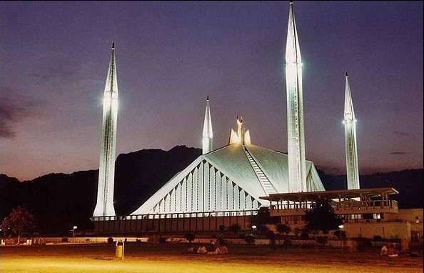 Faisal mosque in Islamabad of Pakistan is one of the largest mosques in the world