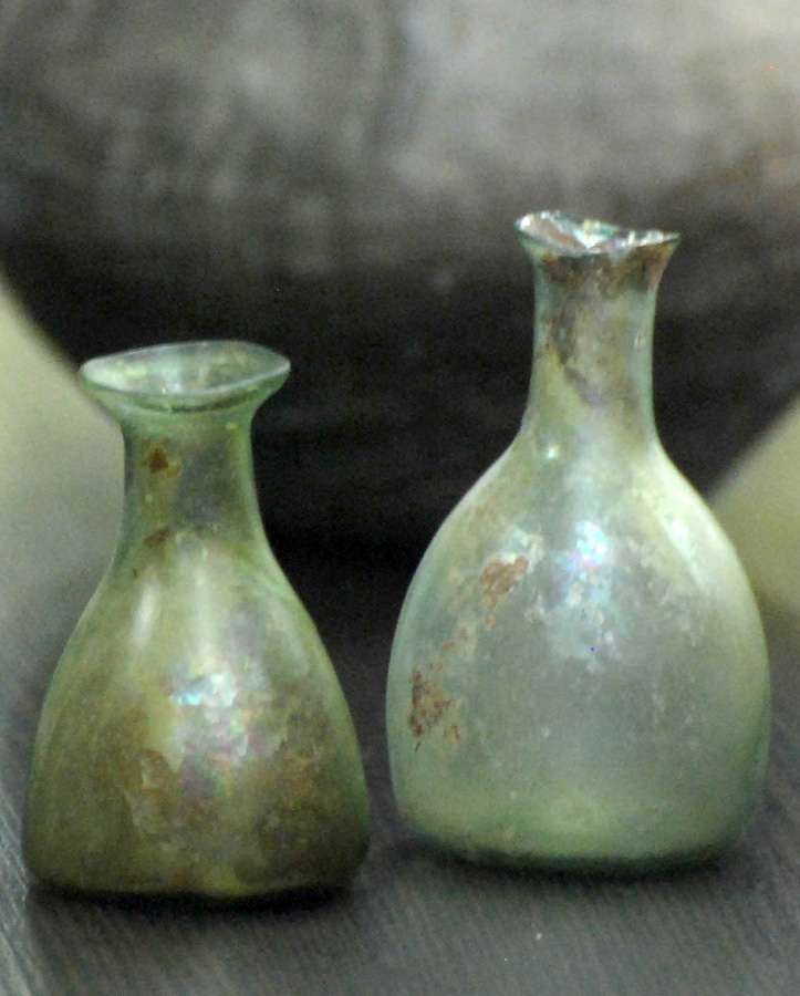 Antiques from Achaemenid era (550-330 BCE) discovered in Isfahan