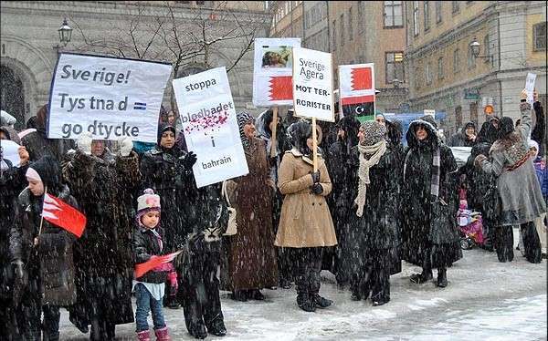 Muslims in Sweden protest against massacre of Bahrainis in front of the parliament in Stockholm