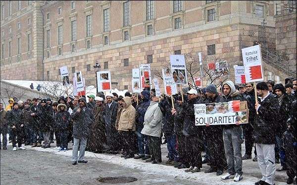 Muslims in Sweden protest against massacre of Bahrainis in front of the parliament in Stockholm