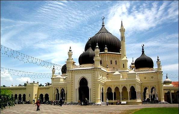 Taghribnews (TNA) - Zahir Mosque in Malaysia (photo)