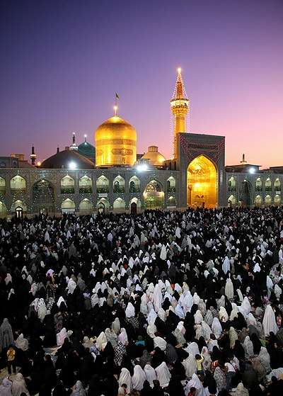 Iranians Mark Imam Mahdi Birthday Celebration In The Holy Shrine Of ...