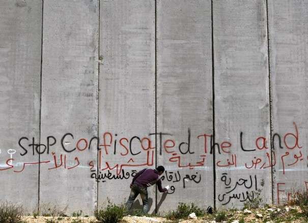 Palestine: manifestations contre le mur de séparation