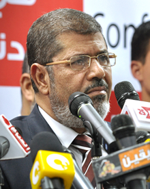 Morsi annonce un référendum sur la constitution le 15 décembre