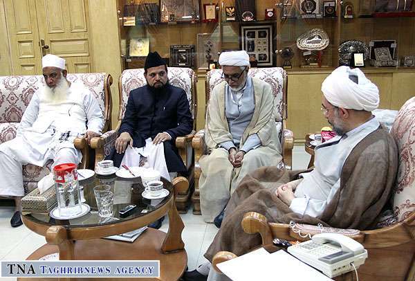 Pakistani Shia, Sunni Ulema Meet Ayatollah Mohsen Araki (photo 