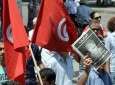 Tunisie: des manifestants réclament la démission du gouvernement; la crise politique continue