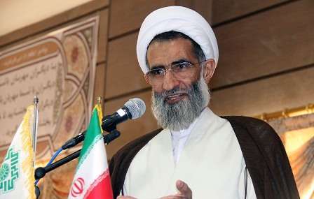 Iranian cleric calls for logical descent nuclear talks