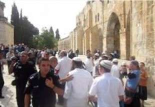ورود شهرک نشینان صهیونیست به مسجد الاقصی و درگیری با فلسطینیان