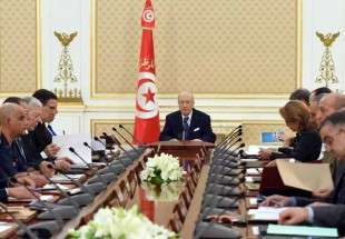 Le président tunisien décrète l