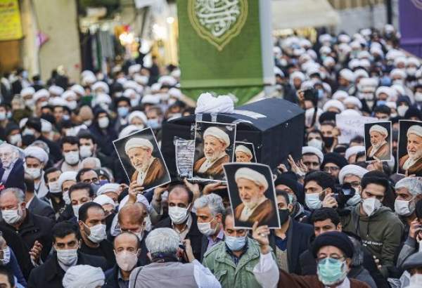 People in the Iranian holy city of Qom carry the coffin of Ayatollah Mohammad Yazdi-Assembly of Experts and member of the Society of Seminary Teachers of Qom.