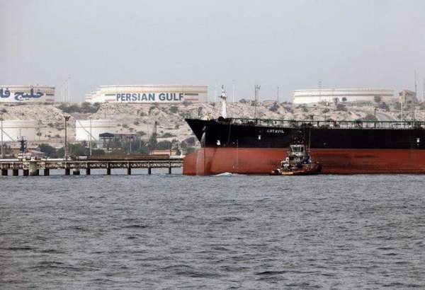 Iranian oil tankers bound for Beirut arrive Suez Canal