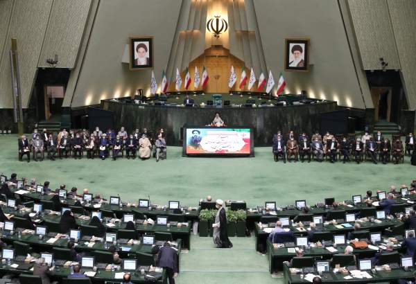 دولت می‌خواهد بودجه ۱۴۰۱ کسری و تورم نداشته باشد/ ضرورت انسجام قوا برای خدمت و گره‌گشایی از زندگی مردم