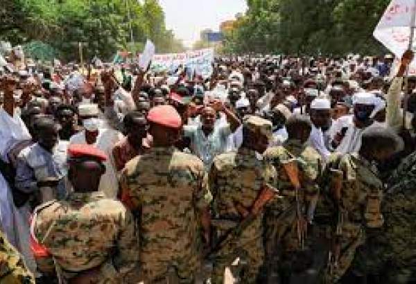 Sudanese stage protest against military rule