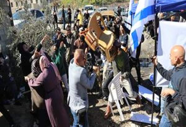 Return of racist Israeli lawmaker to Sheikh Jarrah neighborhood provokes protest, police attack Palestinians