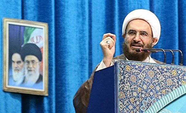 حجة الاسلام حاج علي أكبري : مغامرات أمريكية وراء كواليس الأزمة الاوکرانیة