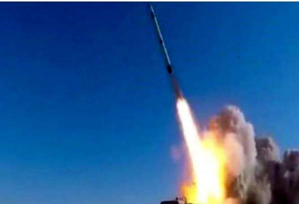 Iran test fires new missile during military maneuver