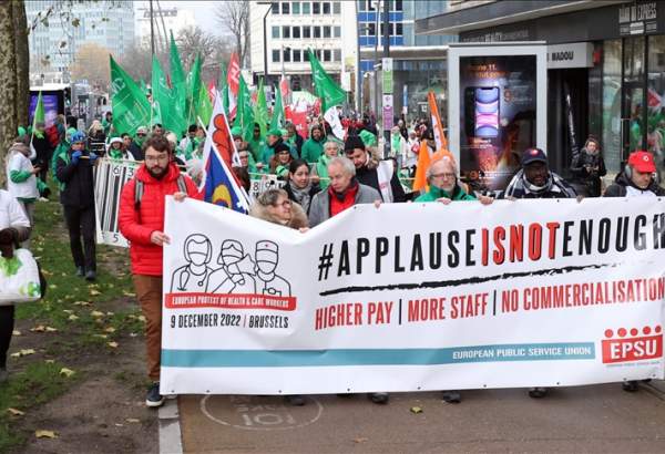 Healthcare workers protest in Brussels, demand better working conditions