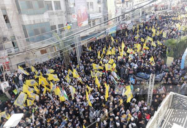 Palestinians mark 58th anniversary of launch of armed resistance with a massive rally