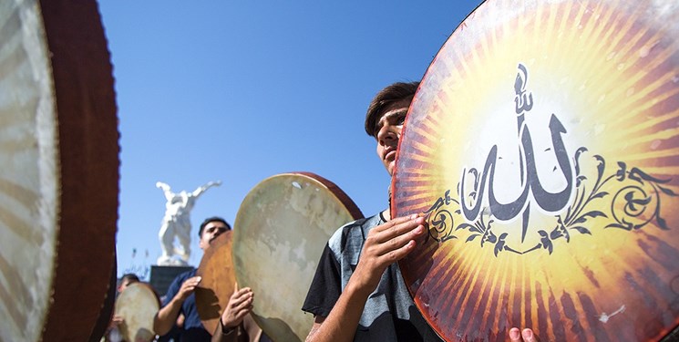 رونمایی از پوستر دومین جشنواره مولودی‌خوانی نبوی در سنندج