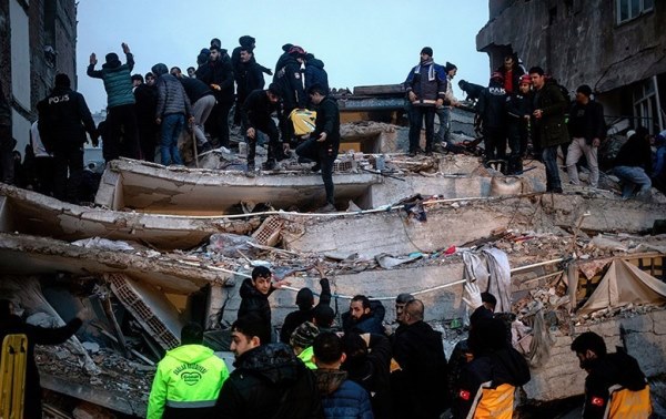 Powerful 78 Magnitude Quake Jolts Turkey Syria Photo Taghribnews Tna 