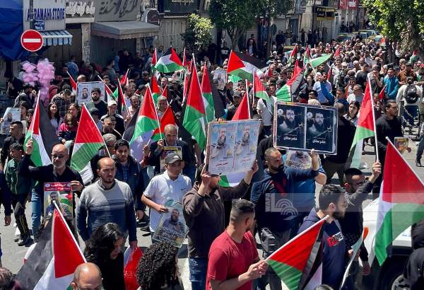 Palestinians protest over Khader Adnan’s death in Israeli jail