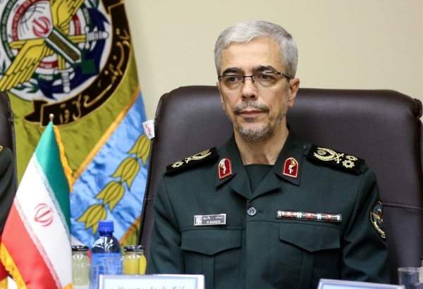پیام تبریک سرلشکر باقری به دبیر جدید شورای عالی امنیت ملی