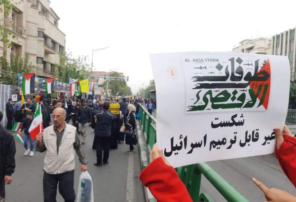 Iranian people stage rallies in support of oppressed Palestinian people