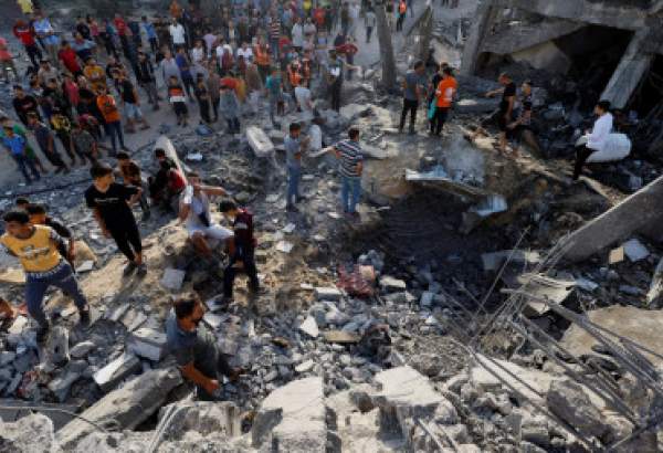 Dozens killed in Israeli attack on south Gaza residential building