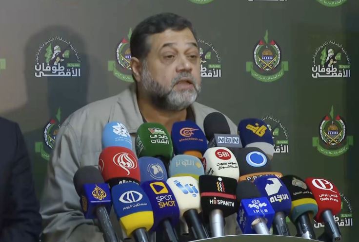 قيادي في حماس : اتفاق الهدنة وتحرير الأسرى تحقق بصمود الشعب الفلسطيني