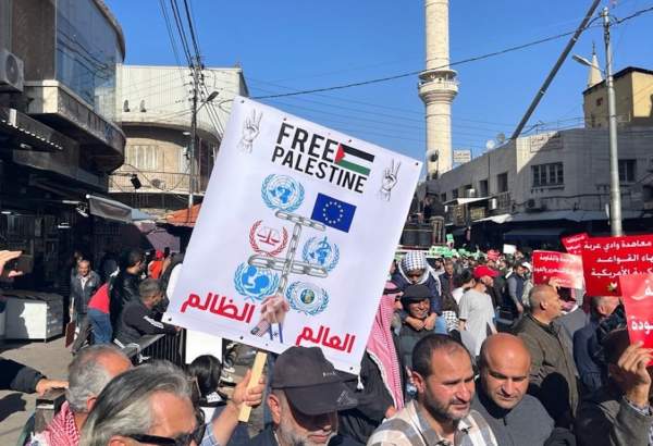 Thousands of Jordanians rally in Amman to slam Israel attacks on Gaza