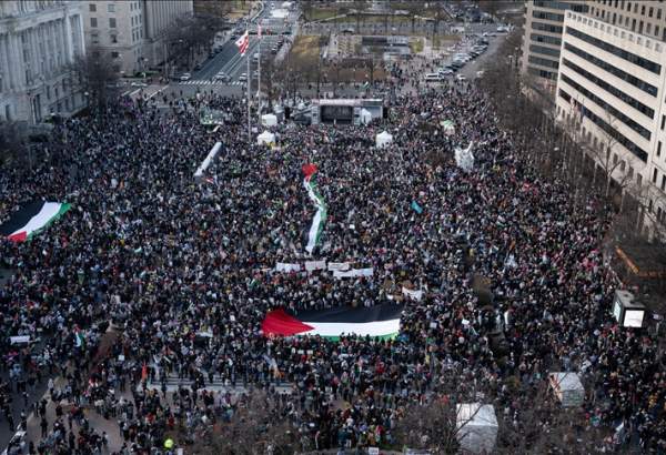 Protesters demand cease-fire at March for Gaza rally in Washington DC