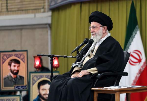 Muslim rulers should sever vital arteries of Zionist regime