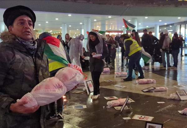 Demonstrators stage rally in Stockholm to remember slain children in Gaza