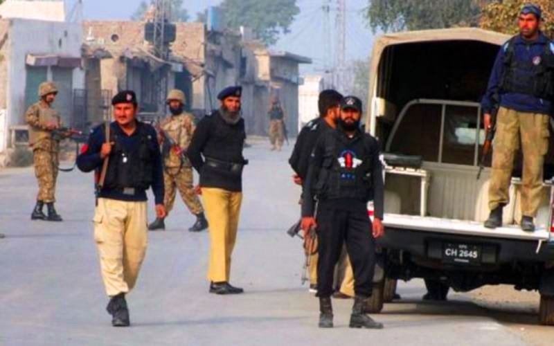 مقتل 5 عناصر أمن في اعتداء مسلح بالتزامن مع الانتخابات في شمال غرب باكستان