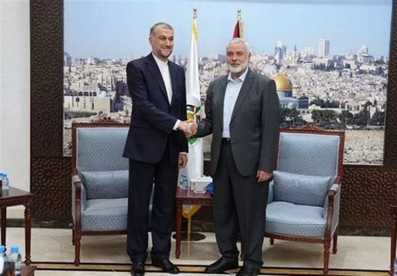 وزير الخارجية الإيراني يلتقي اسماعيل هنية في الدوحة