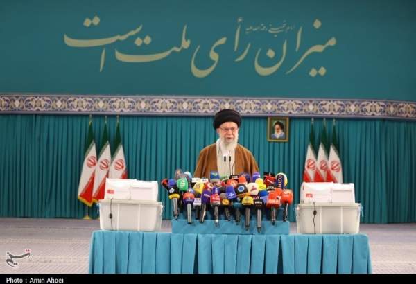 Supreme Leader: Participating in elections is national duty