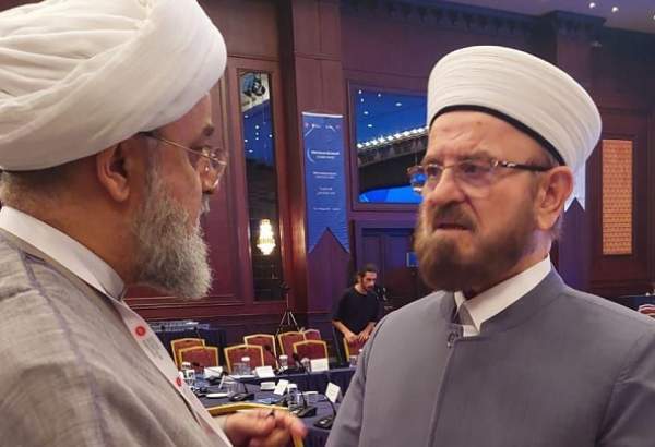 حجة الاسلام شهرياري يلتقي رئيس الاتحاد العالمي لعماء المسلمين في اسطنبول