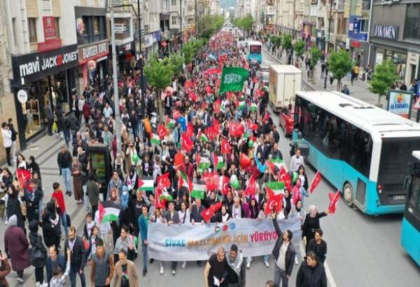 راهپیمایی مردم شهر سیواس ترکیه در حمایت از غزه