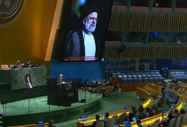 UN General Assembly Pays Tribute to Martyred Iranian President, Foreign Minister