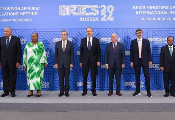 Iran’s acting FM holds sideline meetings with top diplomats from BRICS