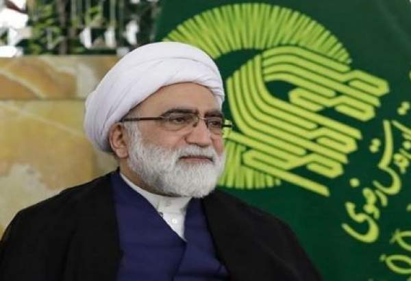 Cleric hails expansion of relations between Iran, Iraq shrines