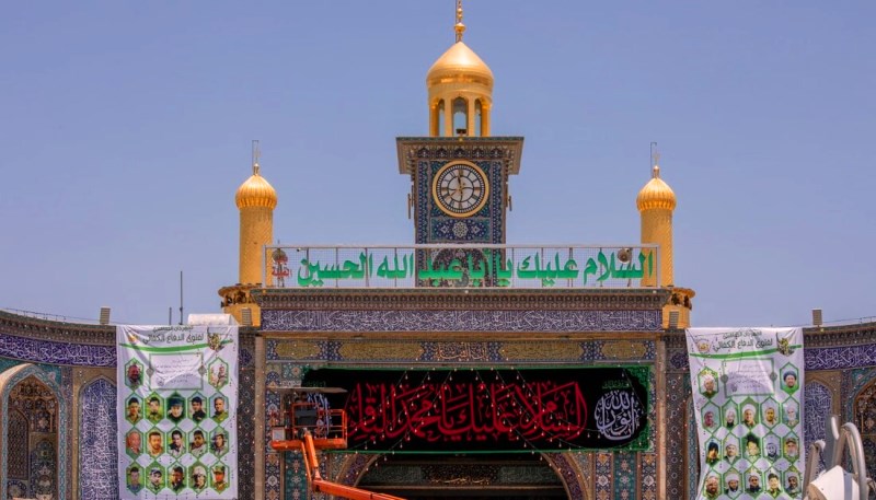 سیاهپوش شدن حرم مطهر امام حسین(ع) به مناسبت شهادت امام محمد باقر(ع)  <img src="/images/picture_icon.png" width="13" height="13" border="0" align="top">